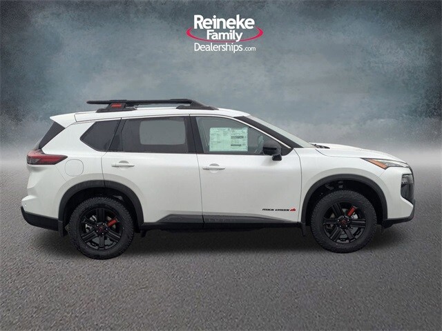 2026 Nissan Rogue SV photo 3