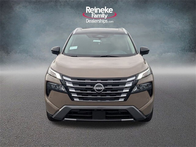 2025 Nissan Rogue SL photo 2