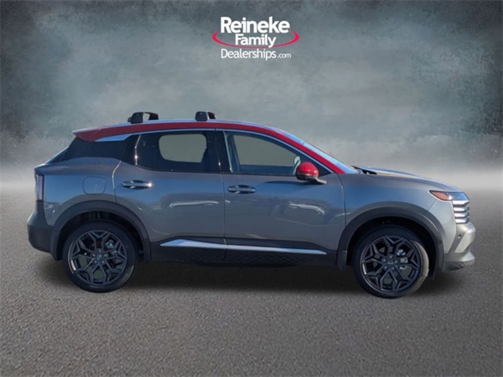 New 2025 Nissan Kicks SR SUV