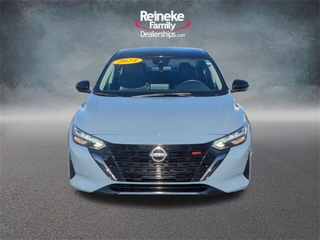 2024 Nissan Sentra SR photo 2