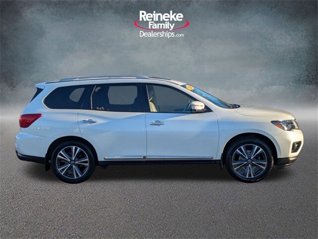 2018 Nissan Pathfinder Platinum photo 4