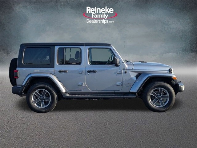 2018 Jeep Wrangler Unlimited Sahara photo 4