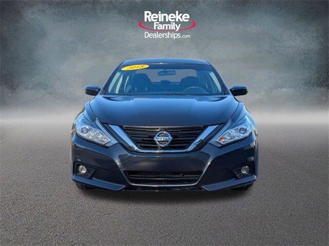 2018 Nissan Altima 2.5 SV photo 2