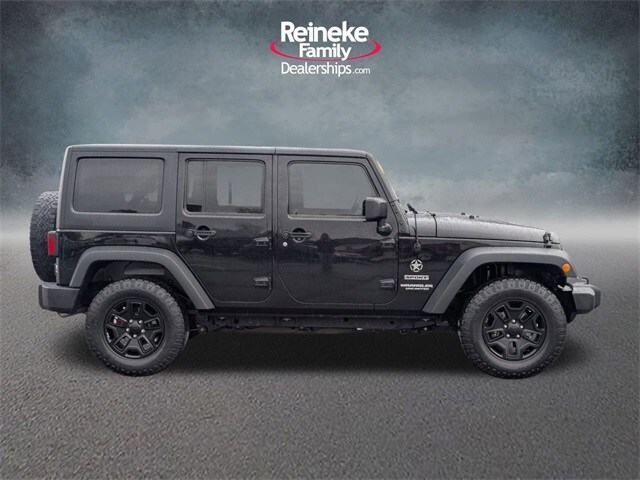 2017 Jeep Wrangler Unlimited Sport photo 4