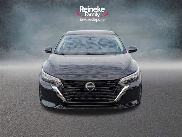 2025 Nissan Sentra SV photo 2