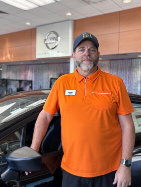 Staff member Shawn Smith from ID_259ea431d61e