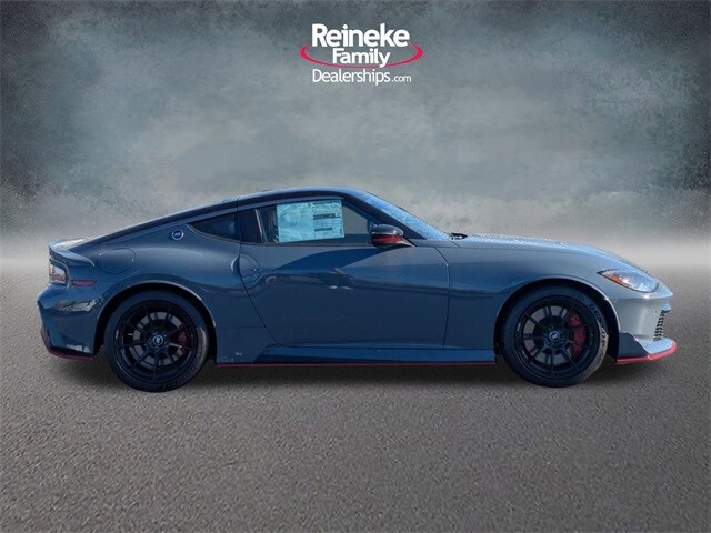 2024 Nissan Z Nismo photo 4