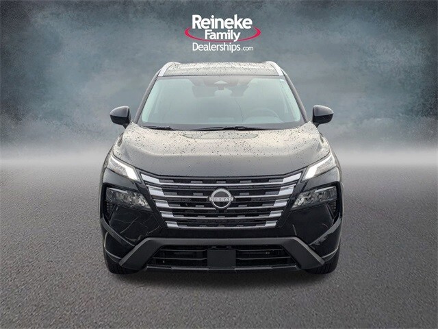 2026 Nissan Rogue SV photo 2