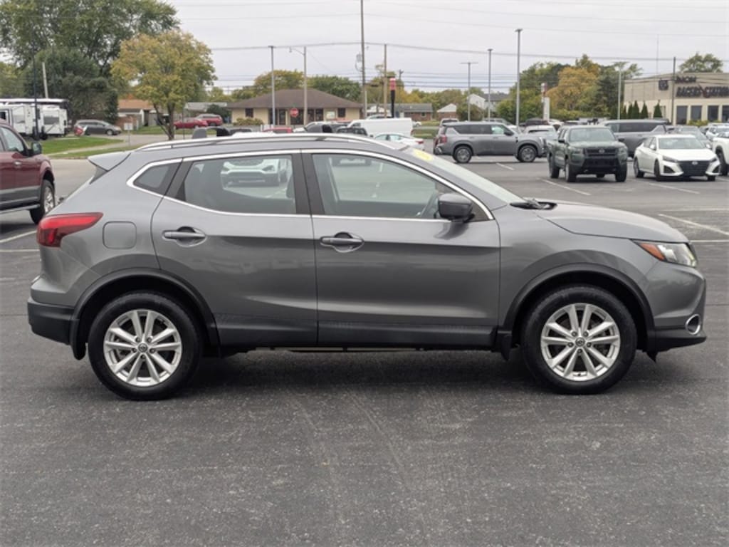 Used 2019 Nissan Rogue Sport SV SUV