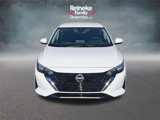 2025 Nissan Sentra SV photo 2