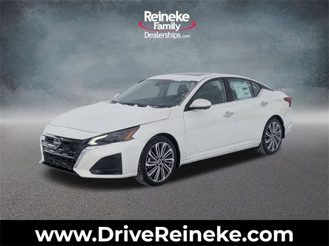 2025 Nissan Altima SL's photo