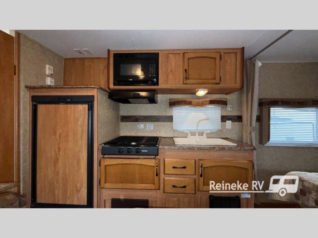 Used 2011 Gulf Stream RV Ameri-Lite 21MB