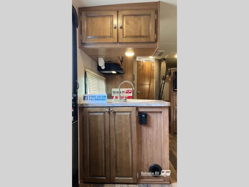 Used 2017 Forest River RV Rockwood Mini Lite 2504S