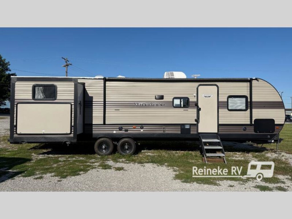 Used 2020 Forest River RV Wildwood 31KQBTS