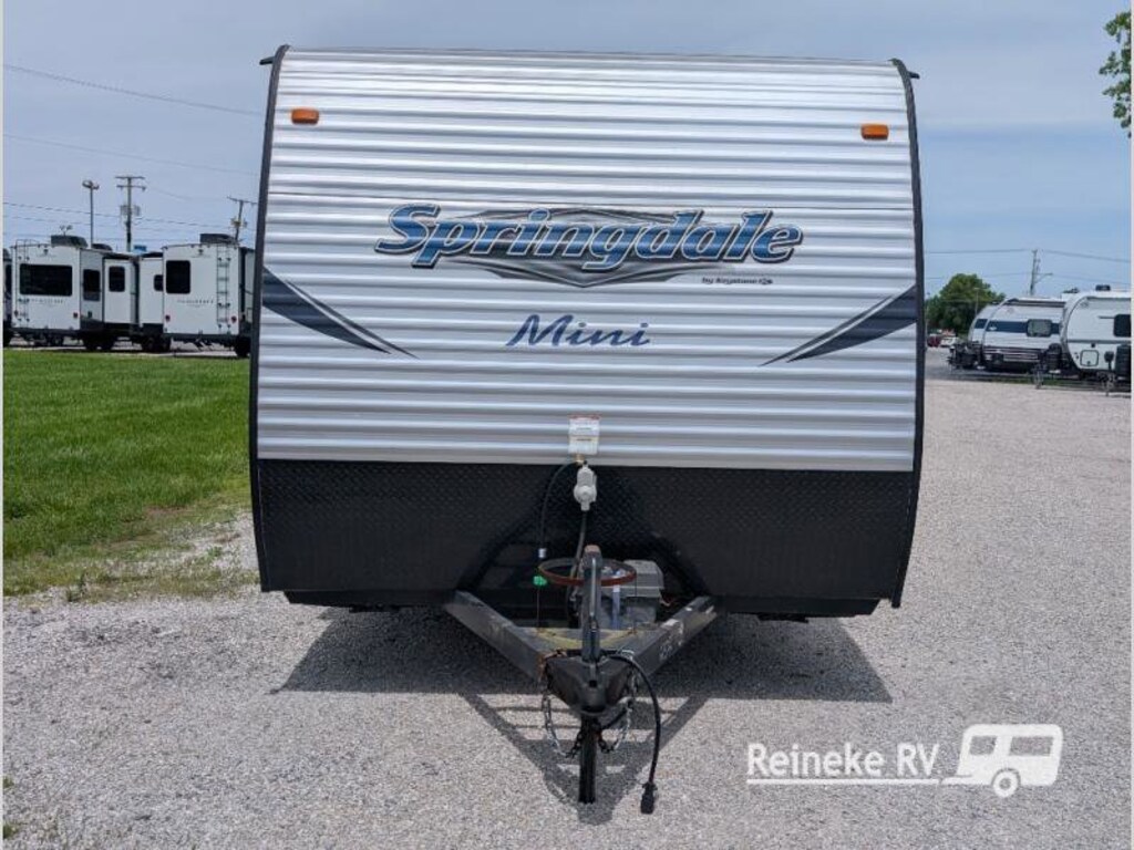 Used 2018 Keystone RV Summerland Mini 1700FQ