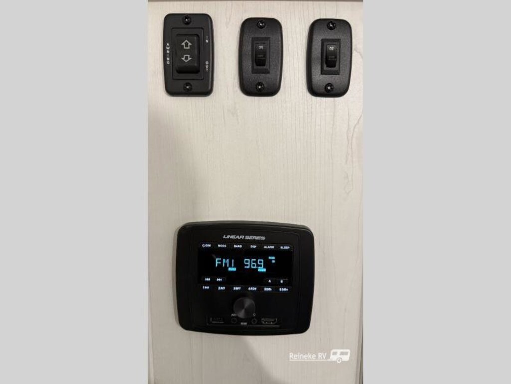 Used 2025 Travel Lite Rove XL 17FQ