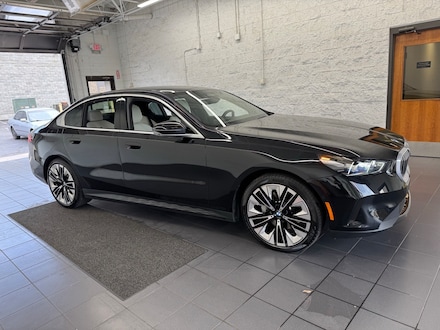 2025 BMW 5 Series 530i xDrive Sedan
