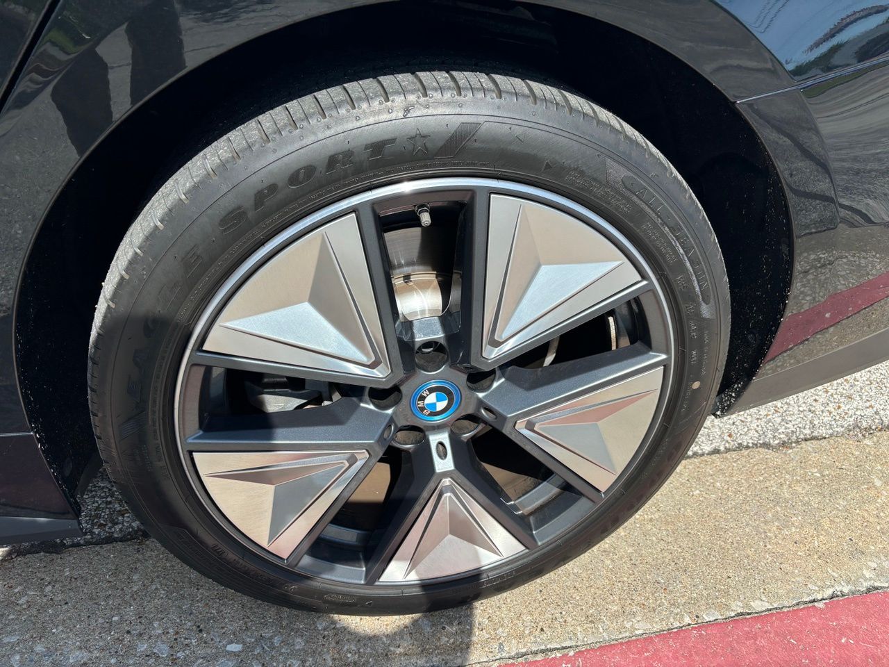 2024 BMW i4 35 - Photo 10
