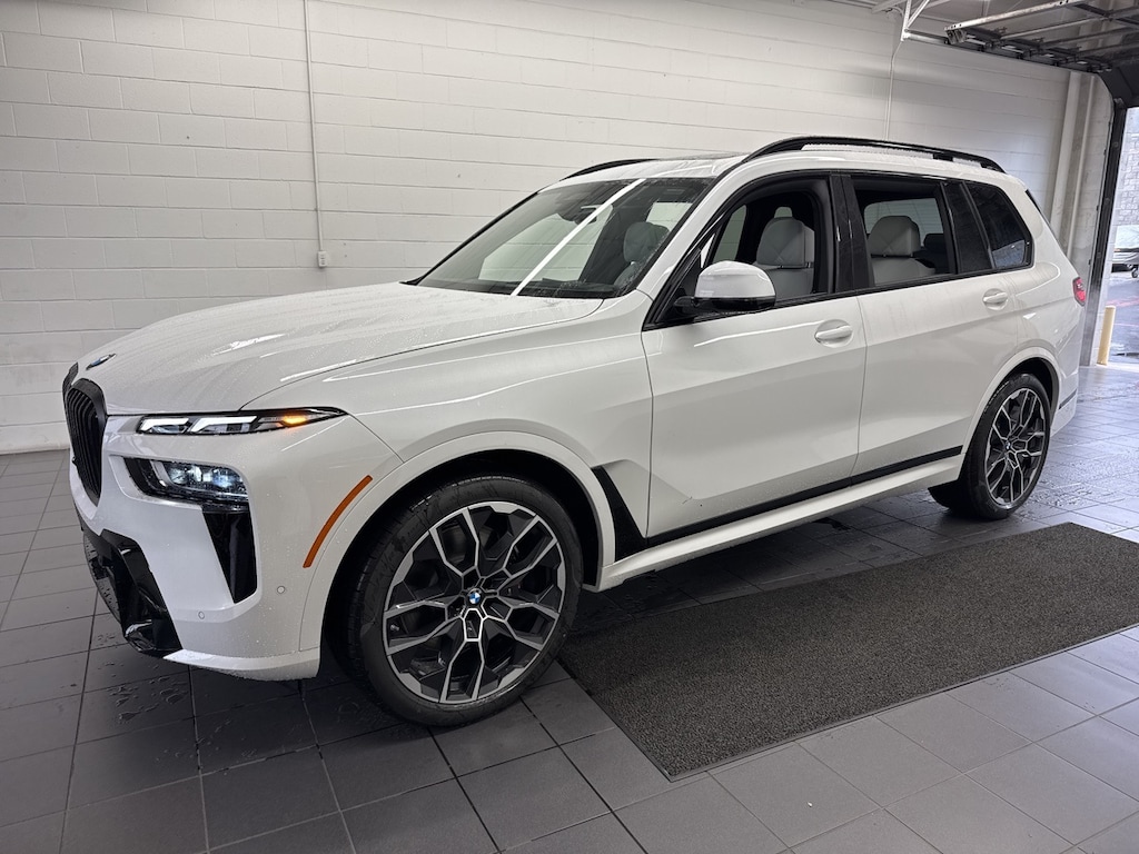 New 2026 BMW X7  SUV