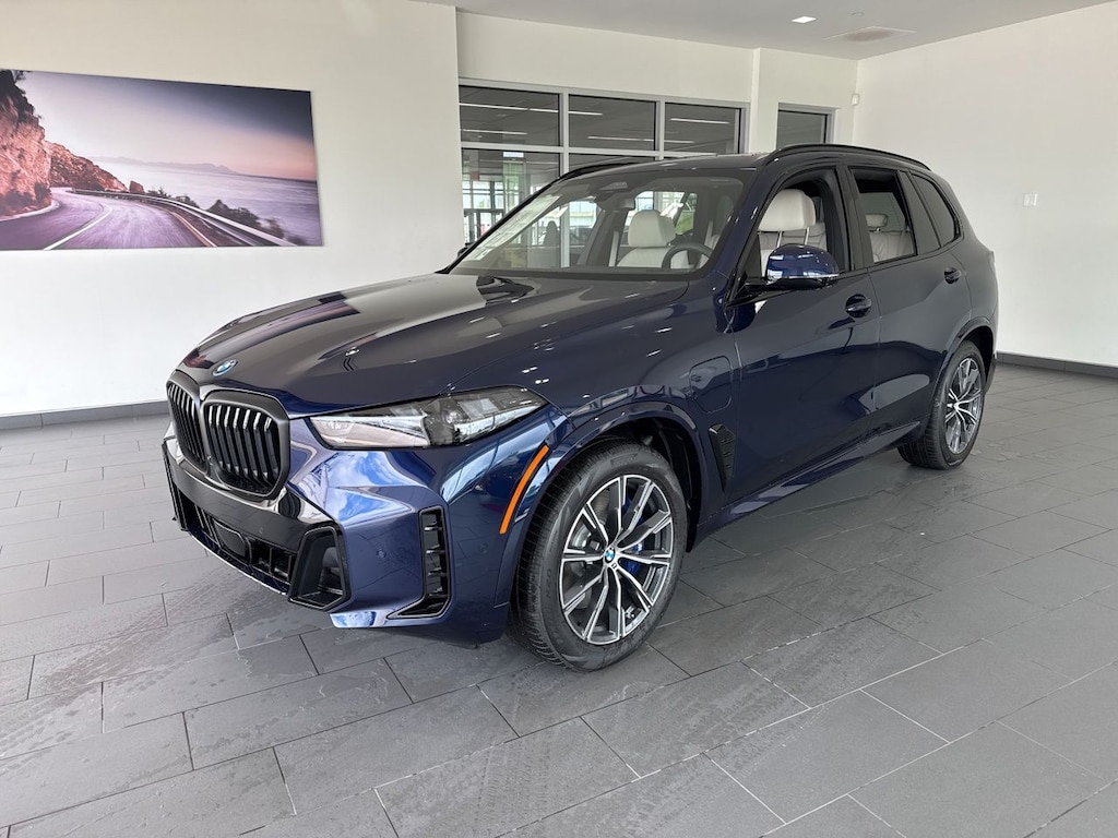 New 2026 BMW X5 PHEV SUV