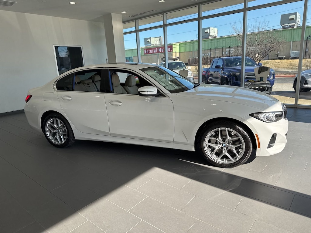 New 2026 BMW 330i Sedan