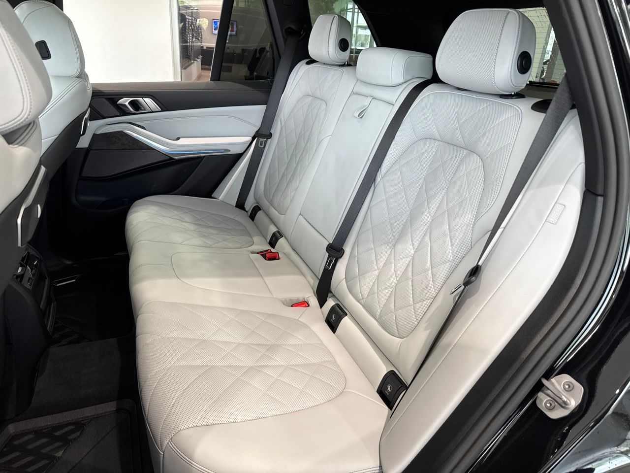 2026 BMW X5 50e - Photo 38