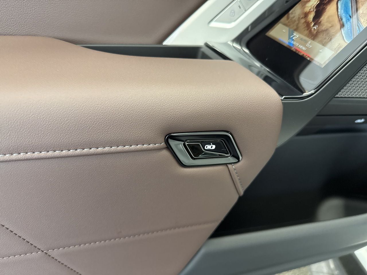 2026 BMW 7 Series 740i - Photo 48