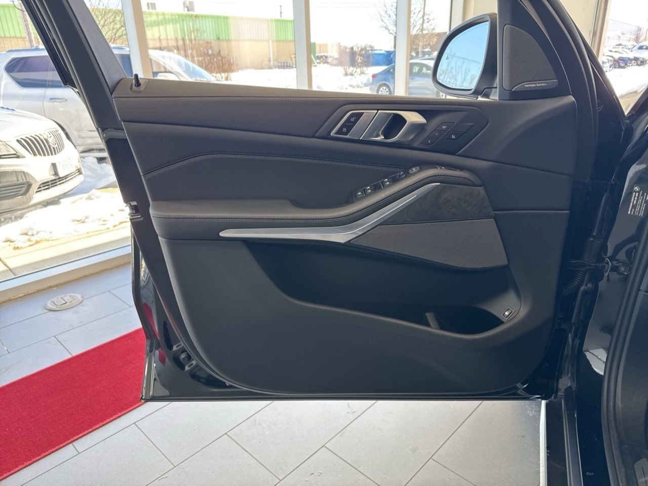 2026 BMW X5 50e - Photo 38