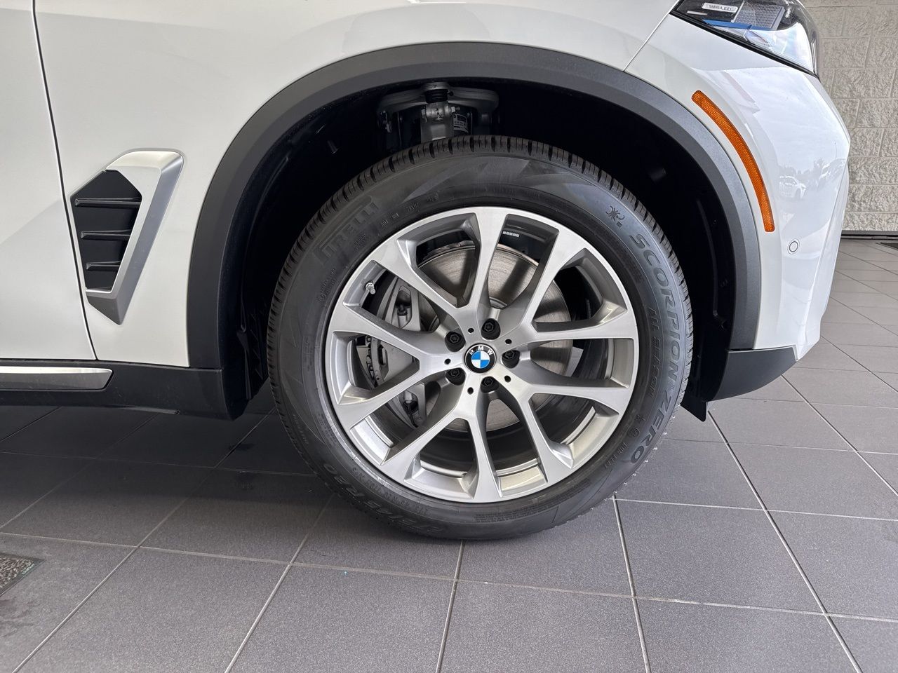 2026 BMW X5 50e - Photo 11
