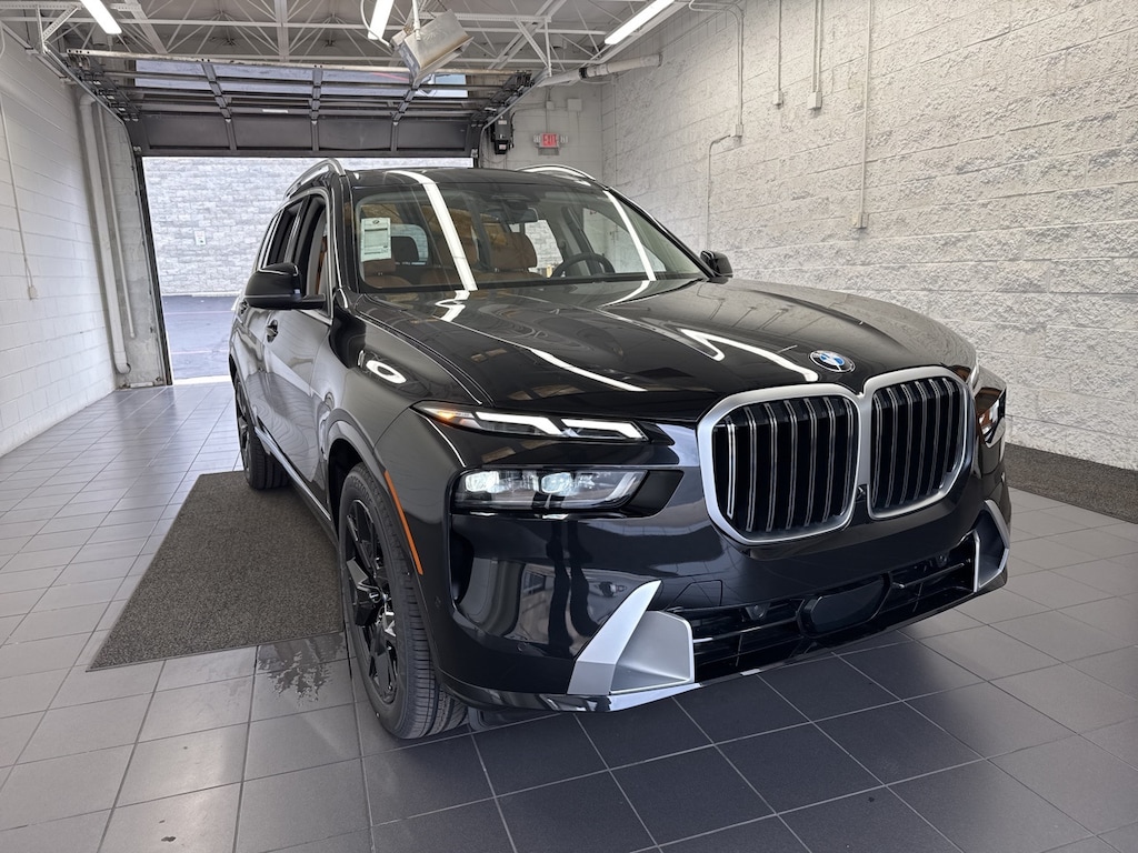 New 2026 BMW X7  SUV