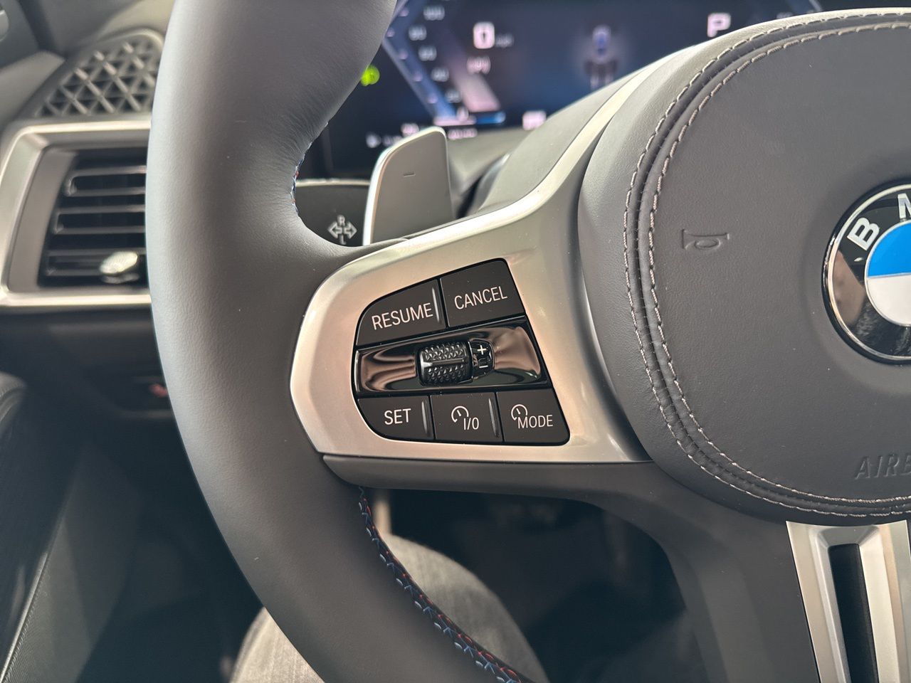 2026 BMW X5 M60i - Photo 20