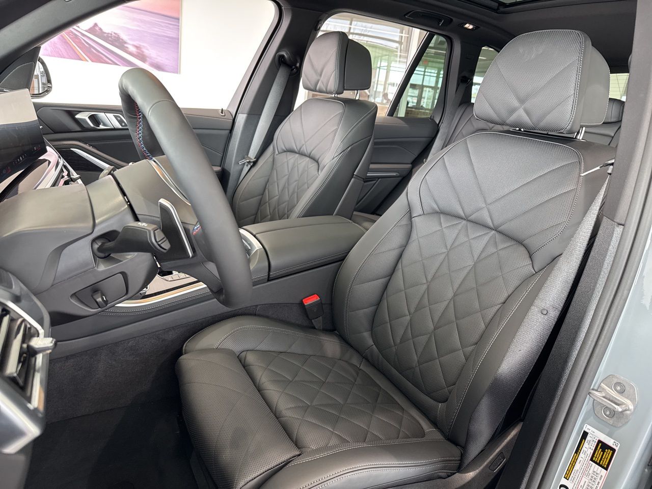 2026 BMW X5 M60i - Photo 15