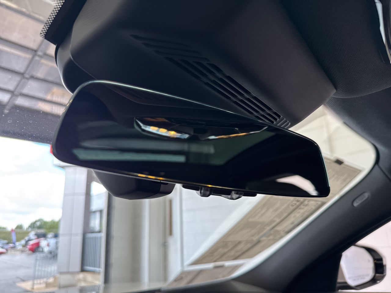 2026 BMW 7 Series 740i - Photo 38