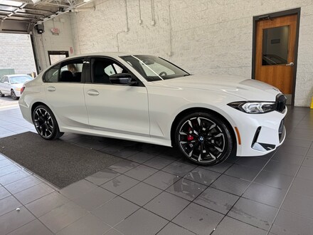 2025 BMW 330i Sedan