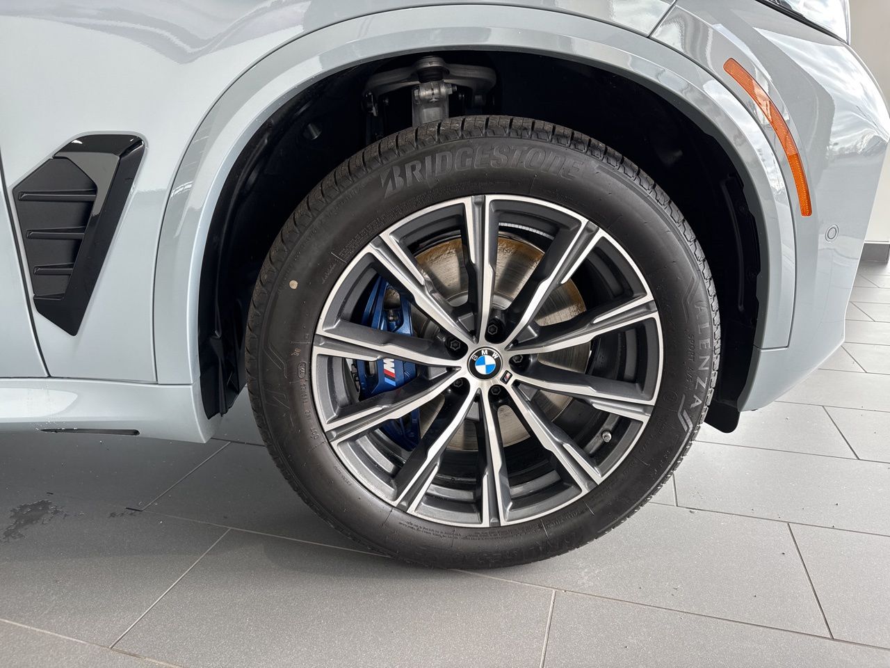 2026 BMW X5 M60i - Photo 58