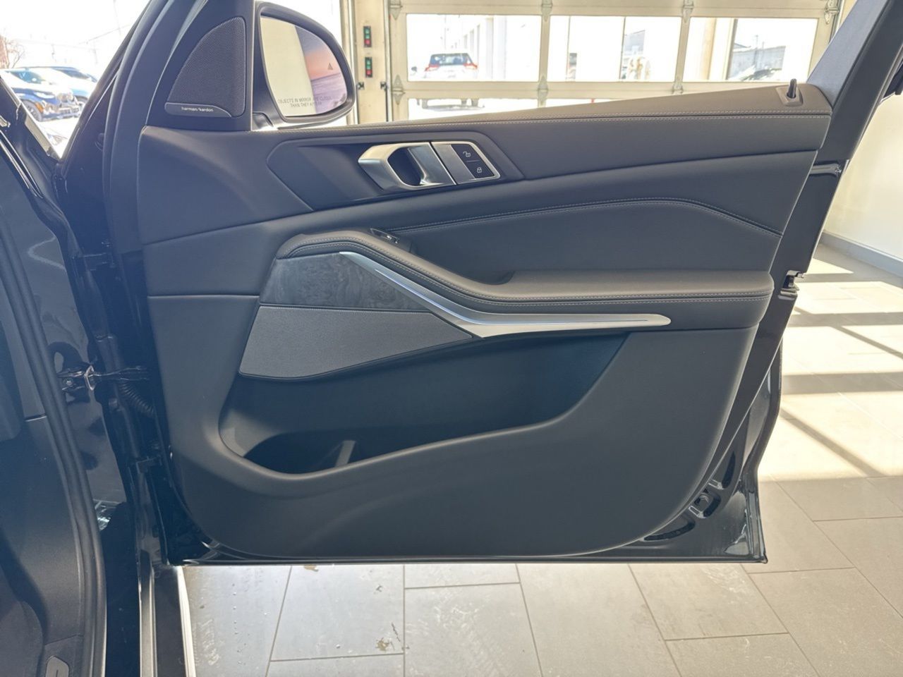 2026 BMW X5 50e - Photo 56