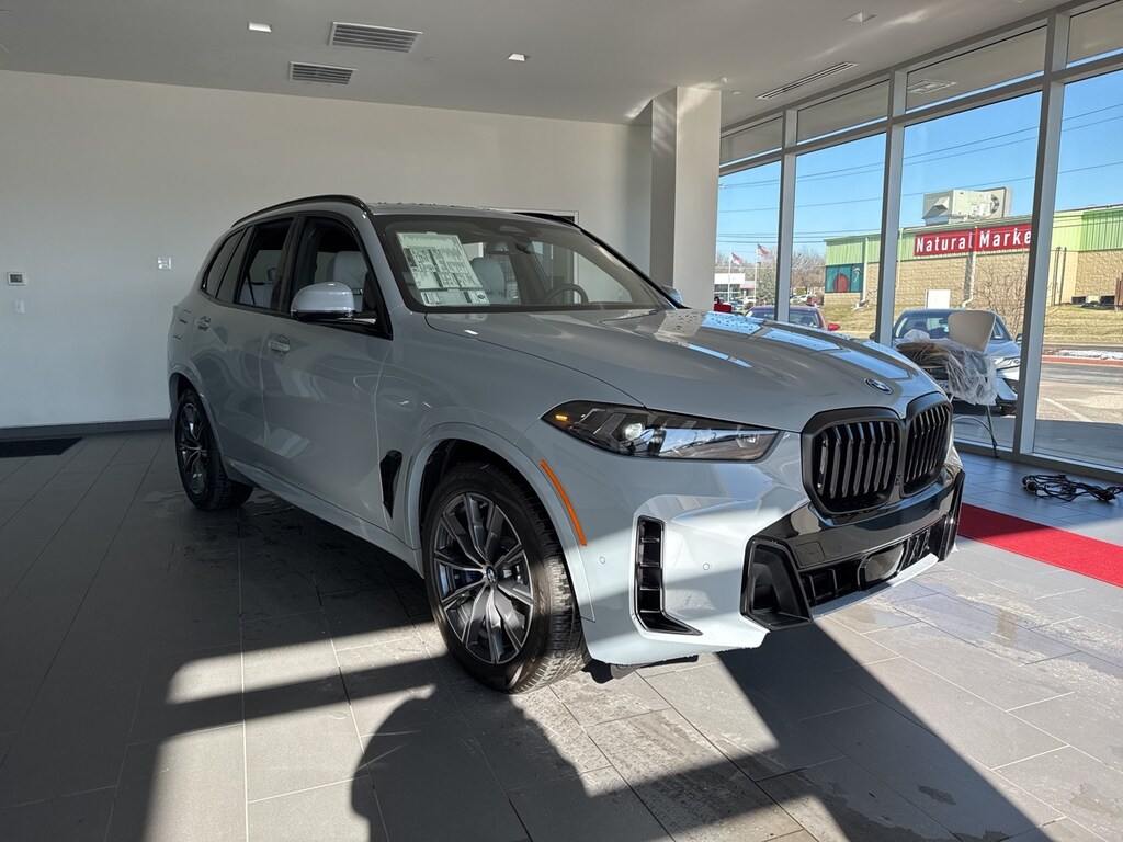 New 2026 BMW X5 PHEV SUV