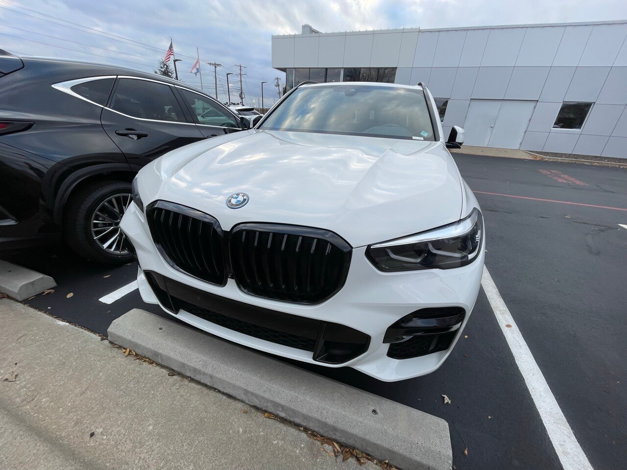 2023 Bmw X5 xDrive45e photo 3