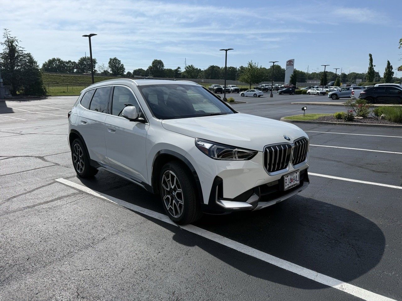 2025 BMW X1 xDrive28i's photo