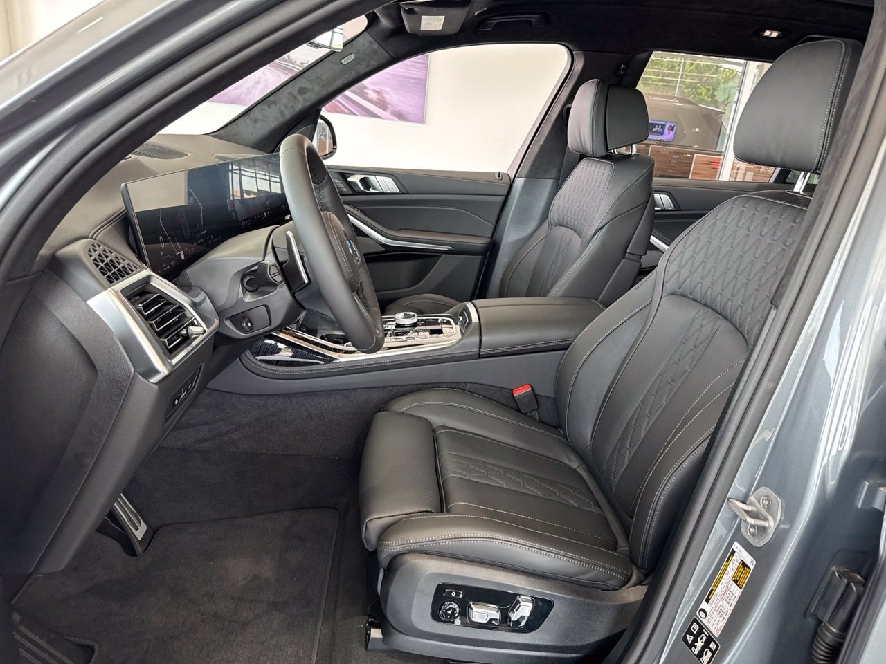 2026 BMW X7 40i - Photo 15
