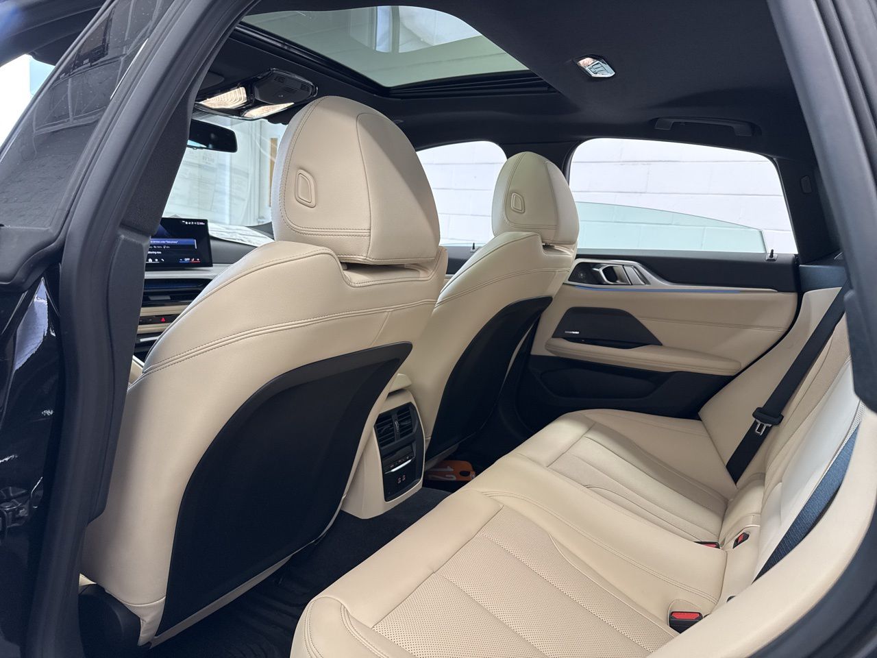 2025 BMW i4 40 - Photo 44