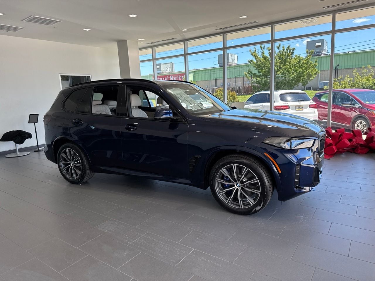 2026 BMW X5 xDrive50e's photo