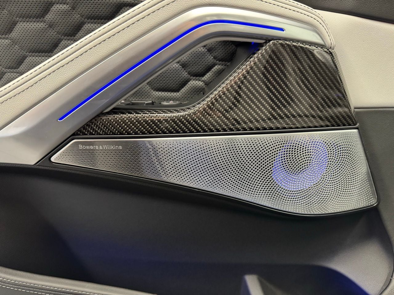 2026 BMW X6 M X6 M - Photo 45