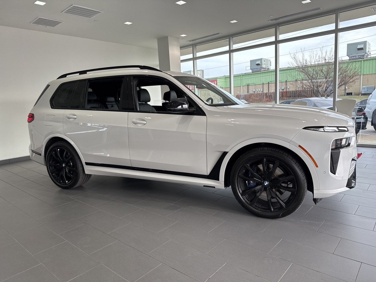 2025 BMW X7 M60i's photo