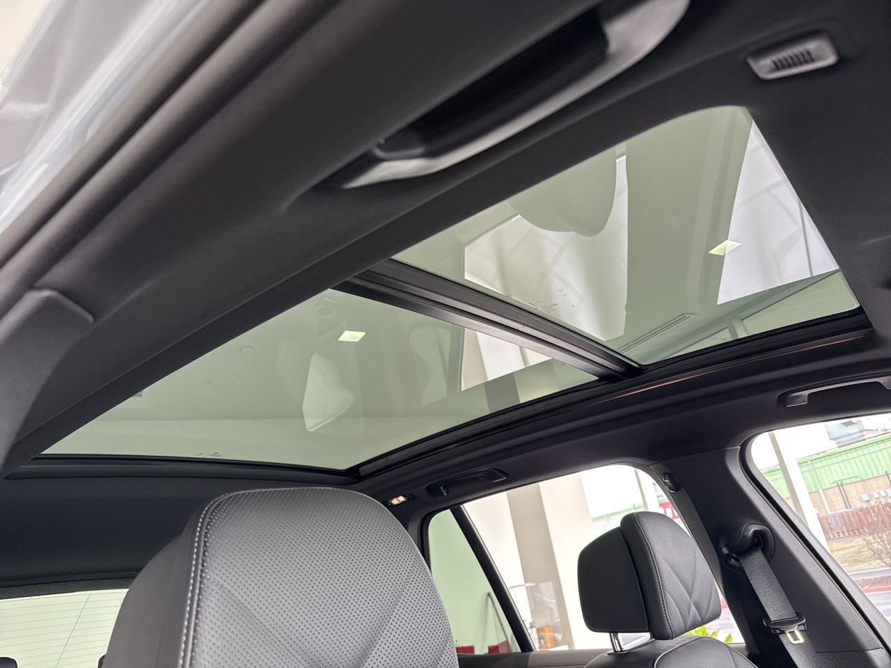 2026 BMW X5 M60i - Photo 55