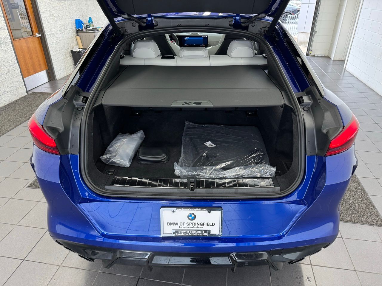 2026 BMW X6 M X6 M - Photo 10