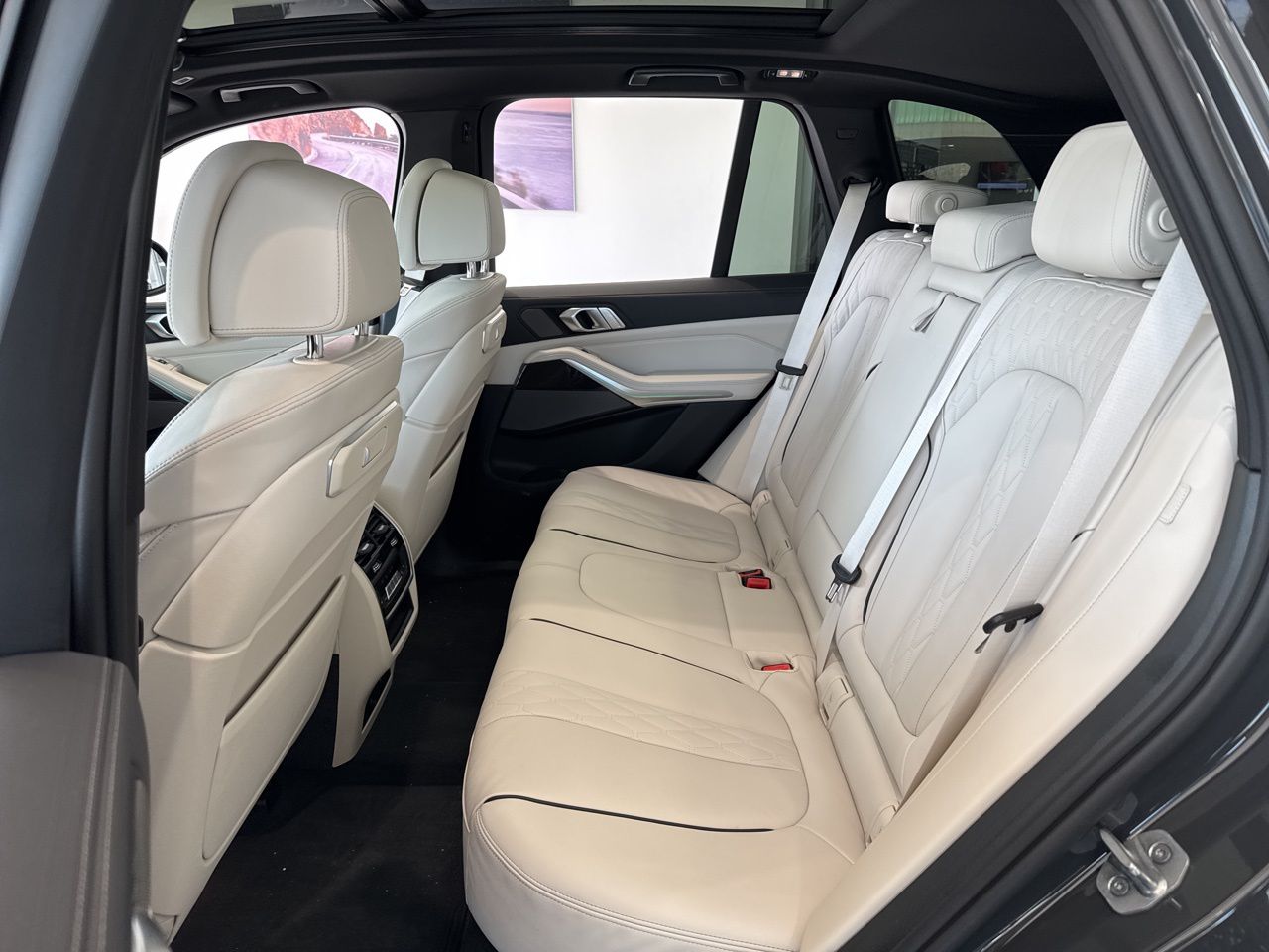 2026 BMW X5 40i - Photo 42