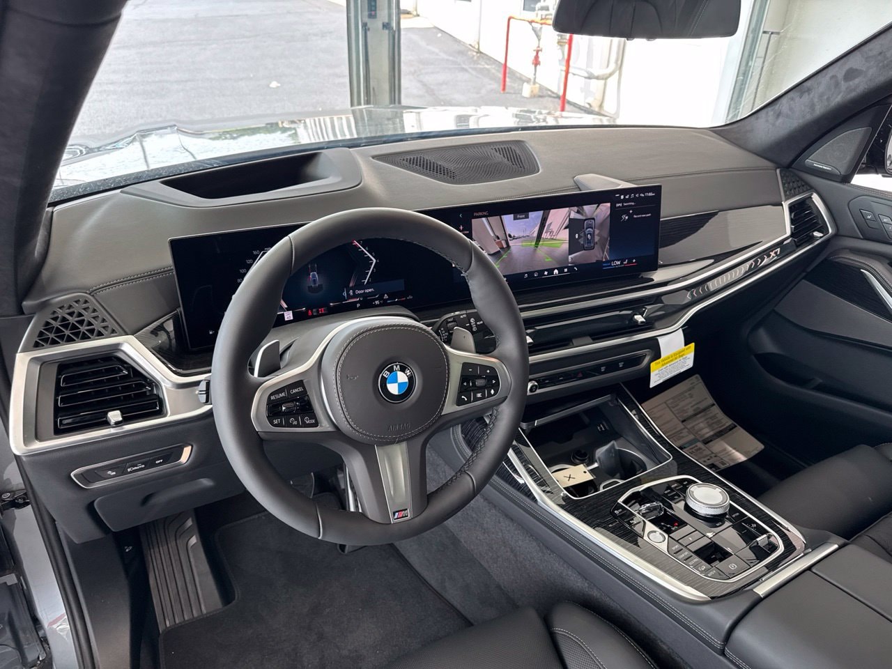 2026 BMW X7 40i - Photo 18