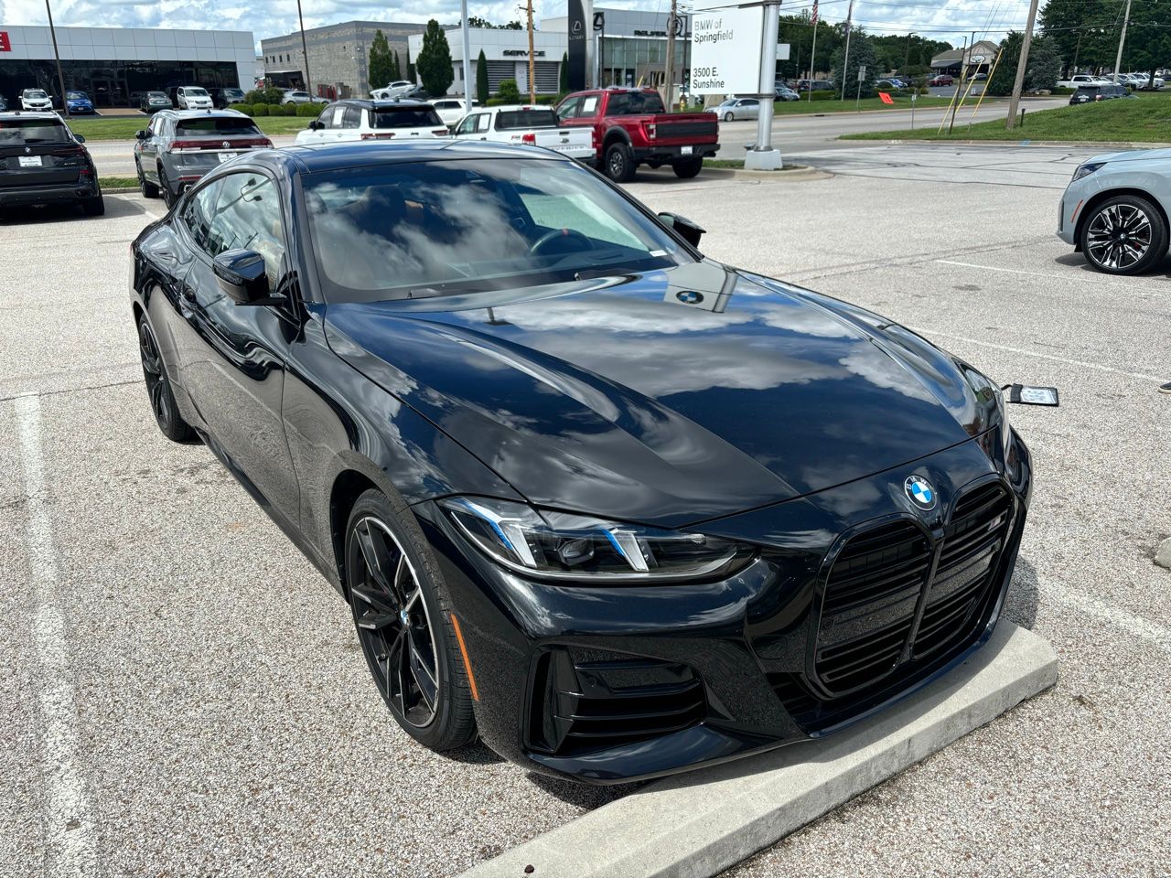 2025 BMW 4 Series's photo