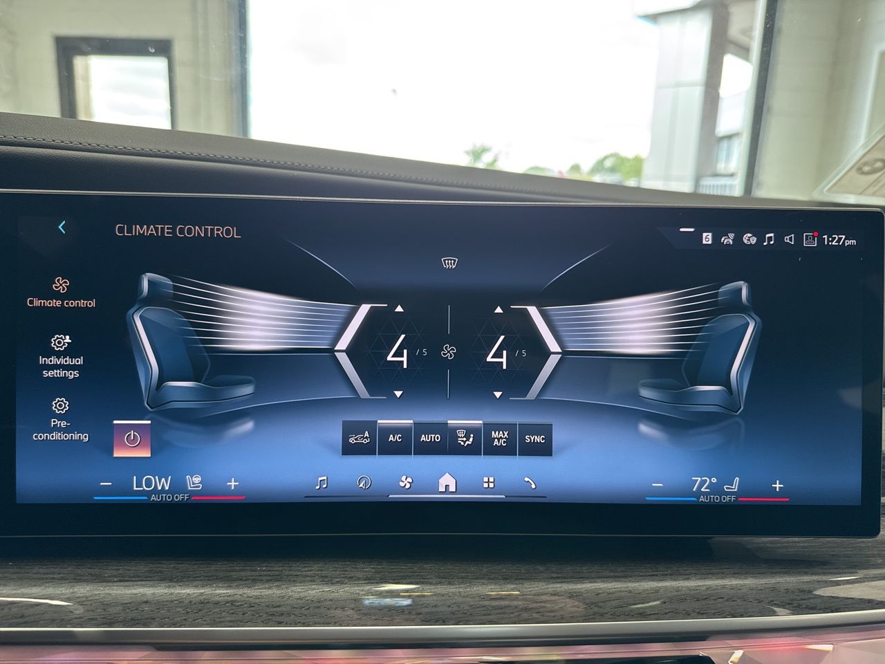 2026 BMW 7 Series 740i - Photo 25